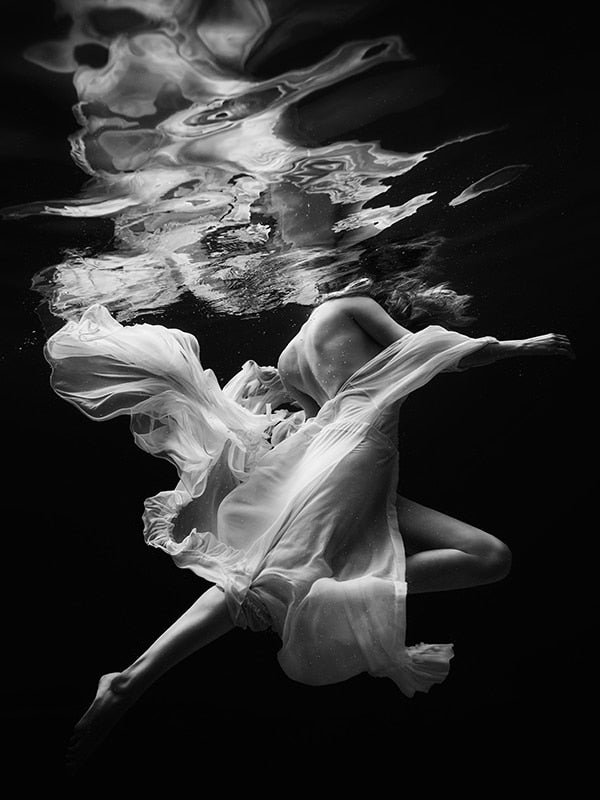Tableau Photo Femme dans l'Eau-LigneCreator